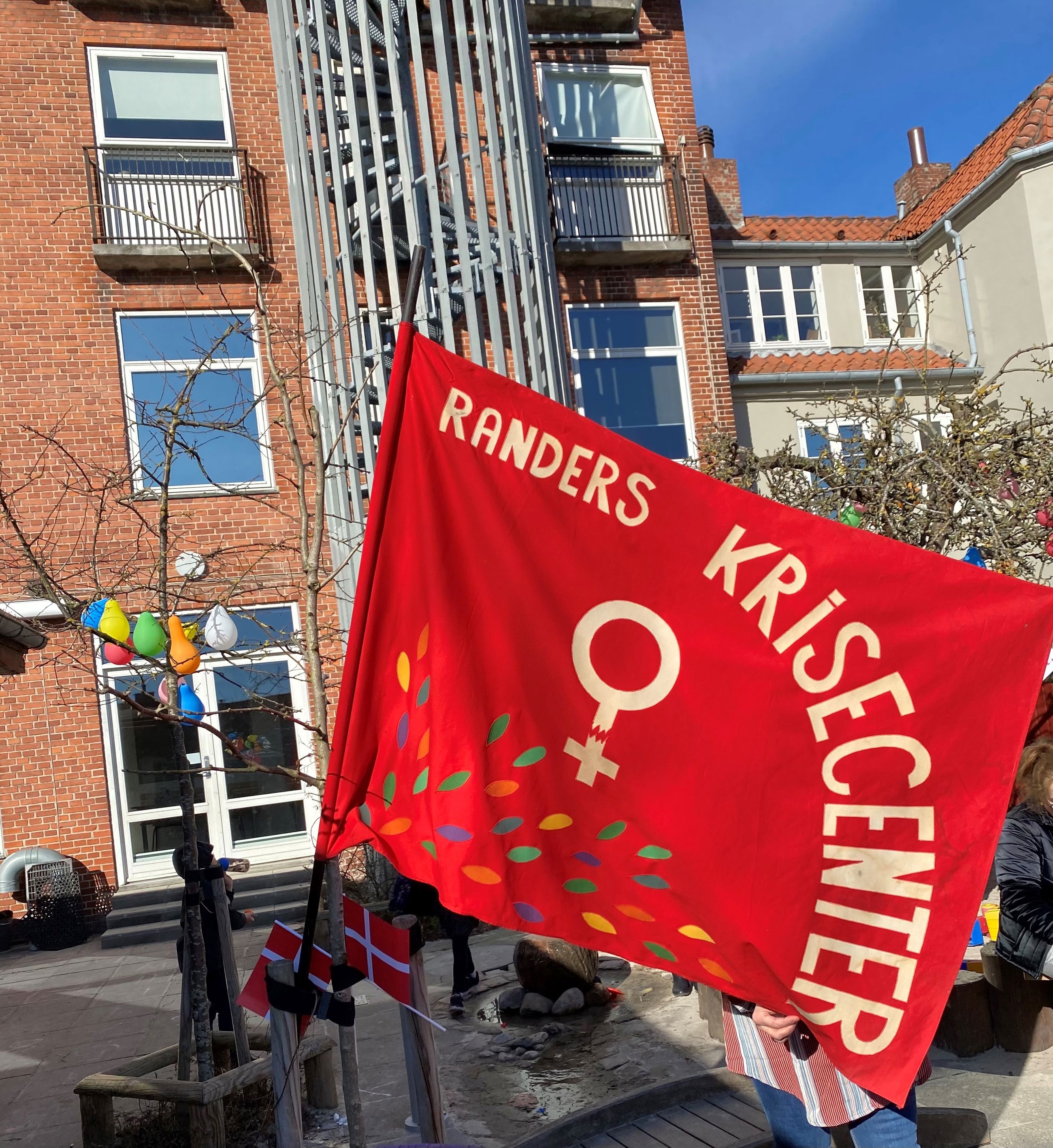 Billede af Randers Krisecenters flag